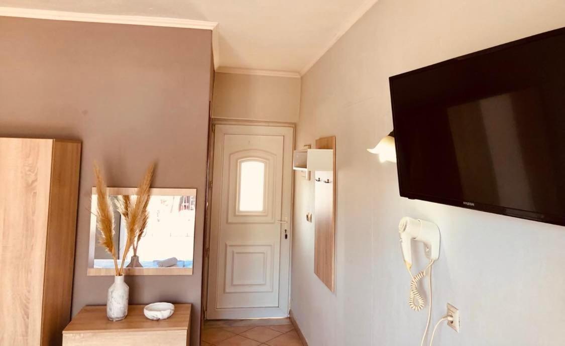 Prínos Poplar Lofts & Apartments Karavouzi מראה חיצוני תמונה